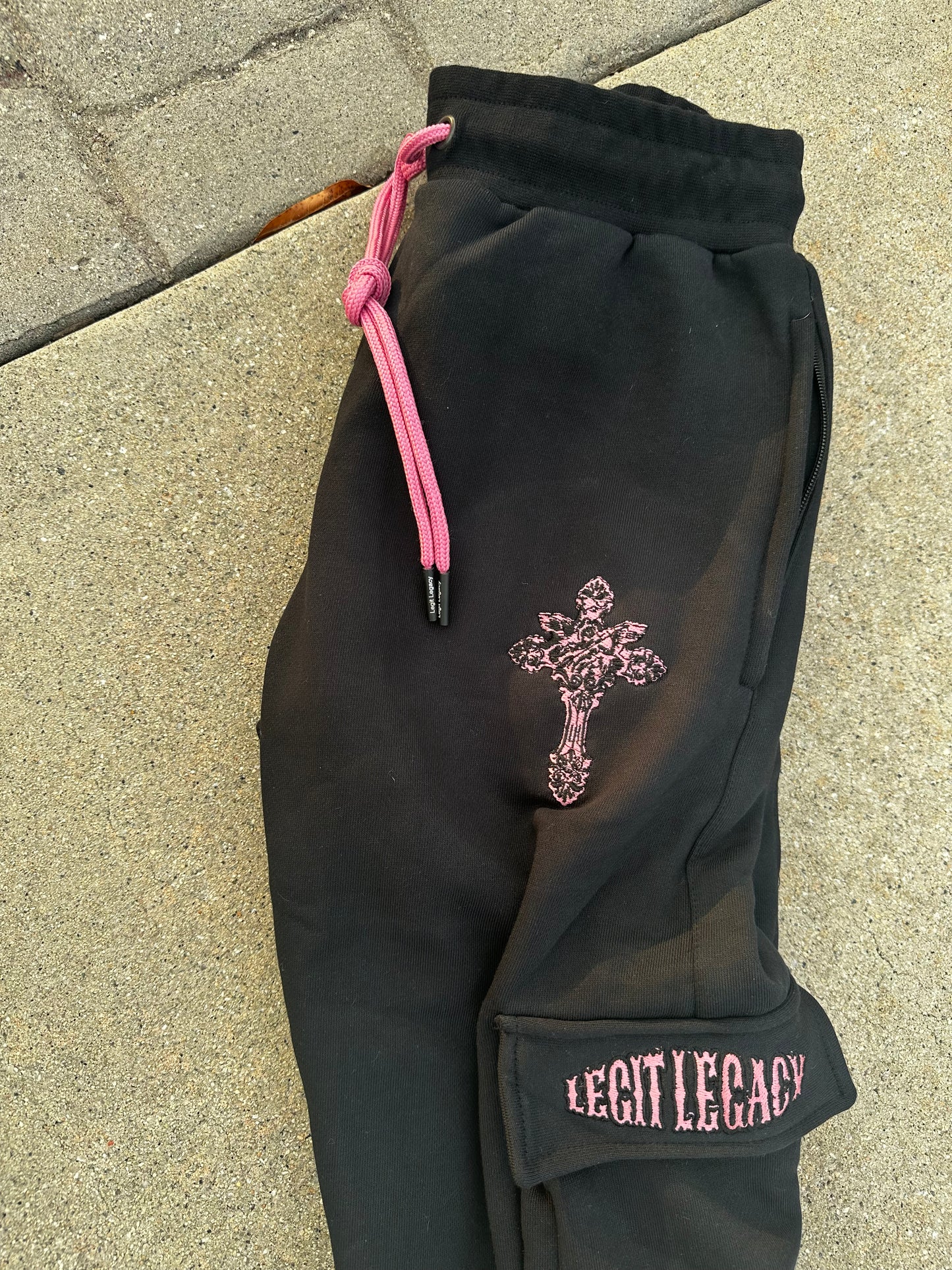 MIDNIGHT PINK Wealth joggers